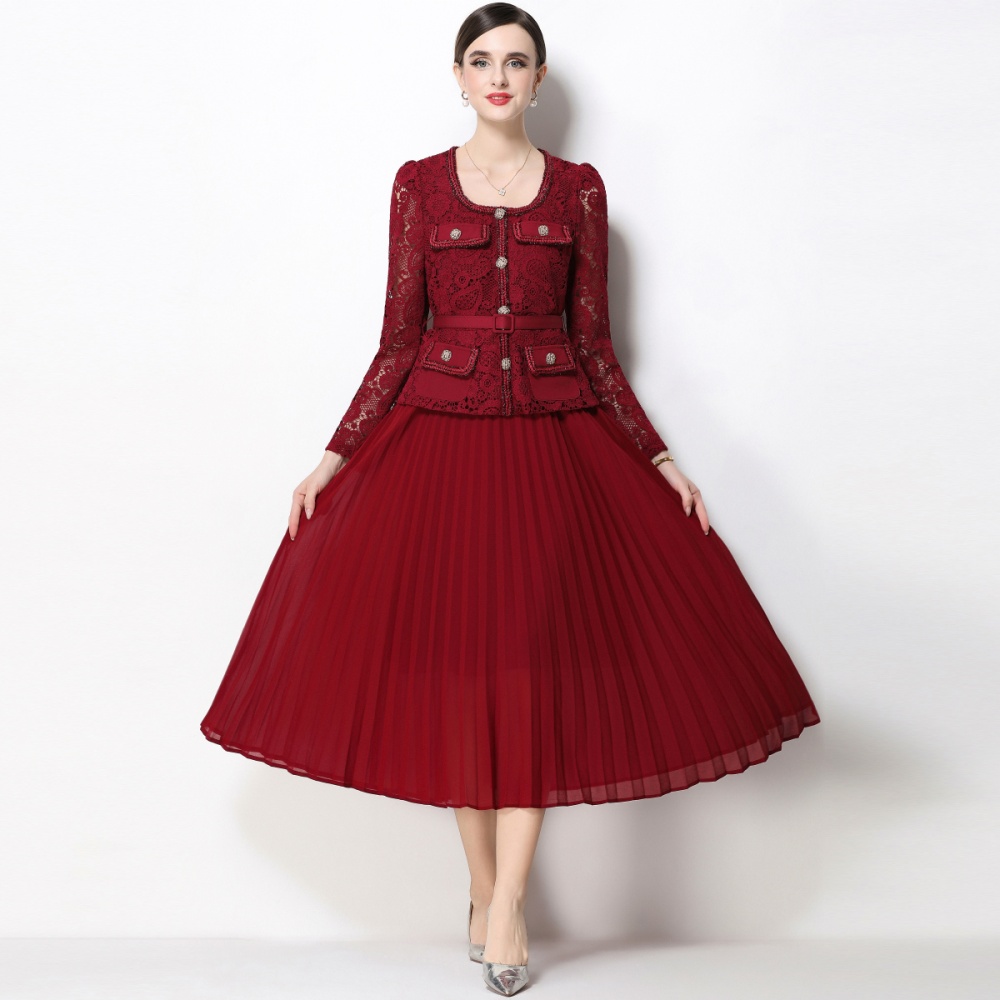 Slim lace splice chanelstyle France style long pleated dress