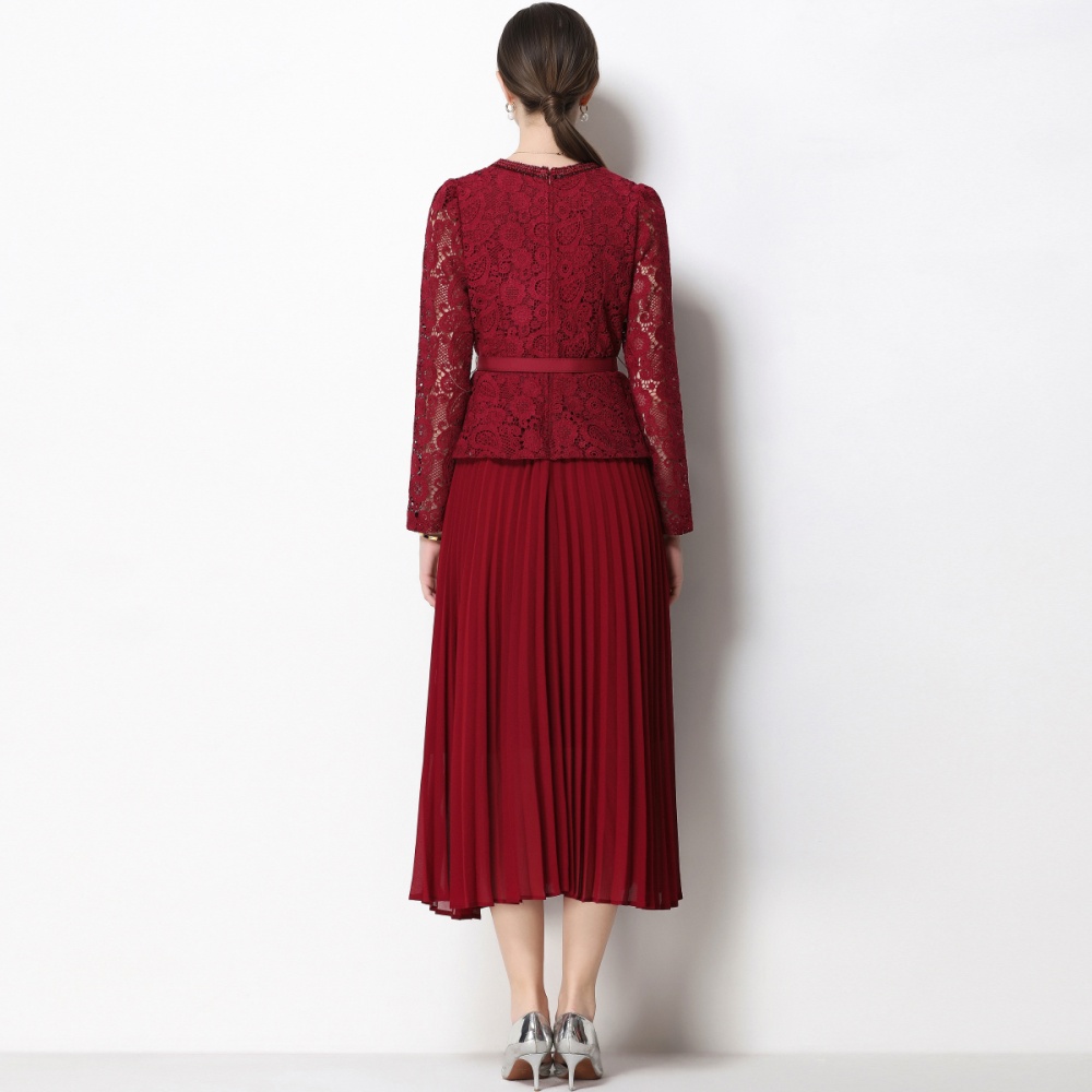 Slim lace splice chanelstyle France style long pleated dress