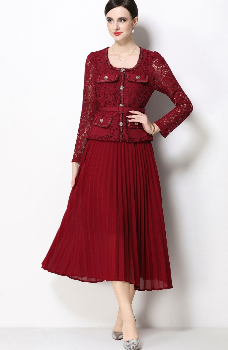Slim lace splice chanelstyle France style long pleated dress