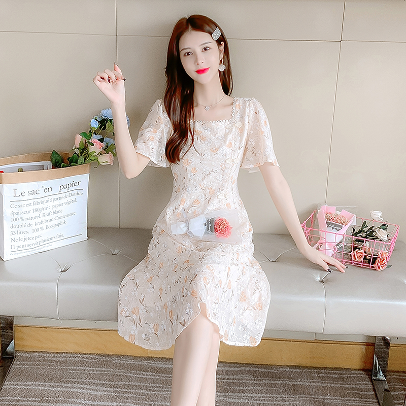 Slim chiffon square collar dress for women