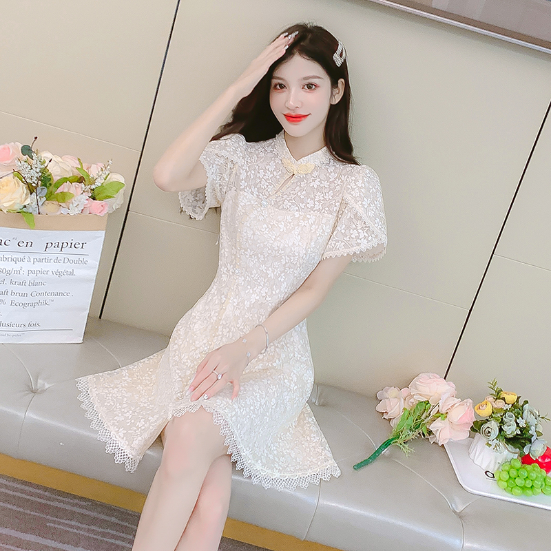 Slim Chinese style lace dress light ladies maiden cheongsam