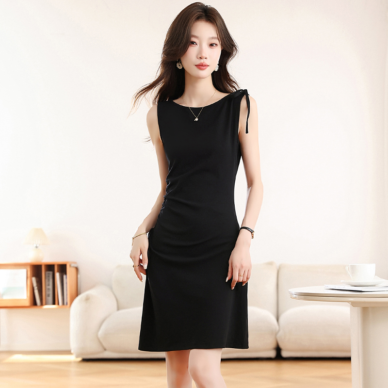 Small fellow niche knitted asymmetry dress for women
