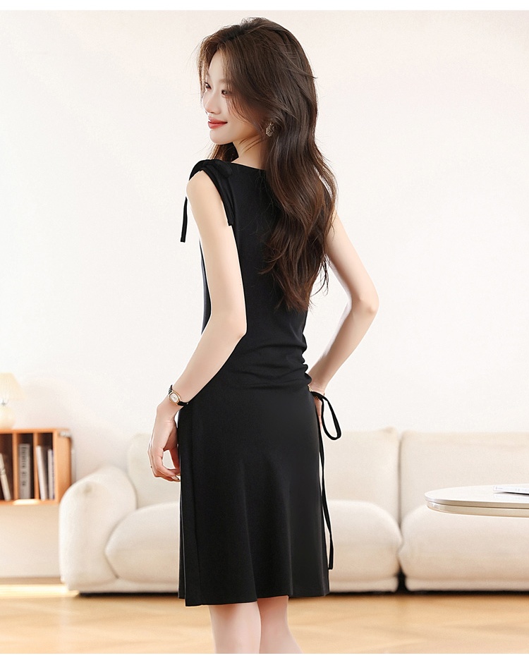 Small fellow niche knitted asymmetry dress for women