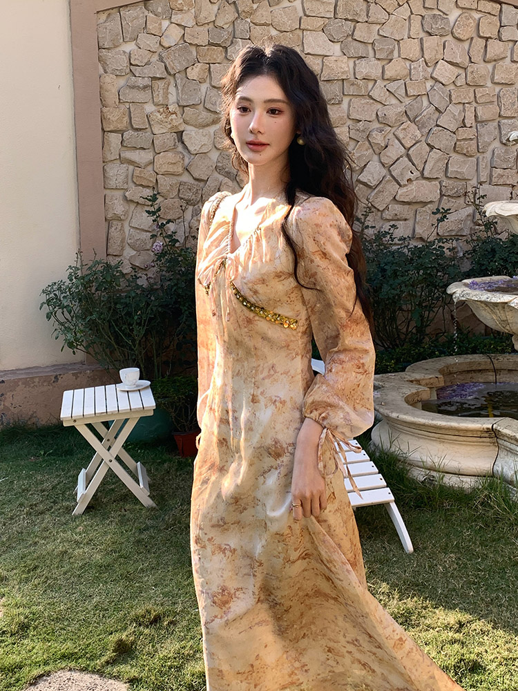 Spring beautiful floral long sleeve dress