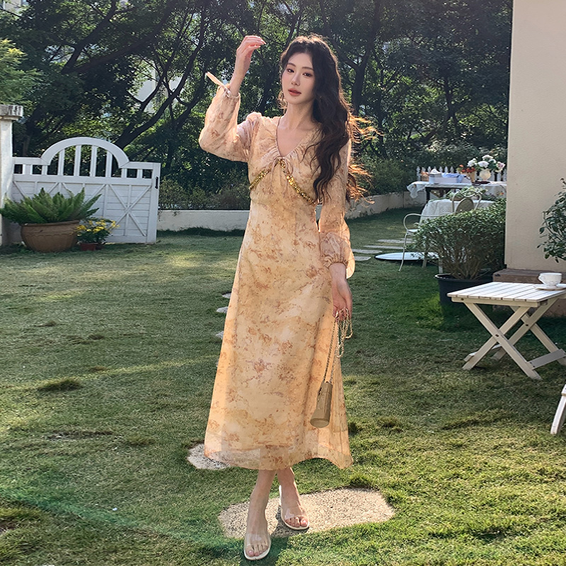 Spring beautiful floral long sleeve dress