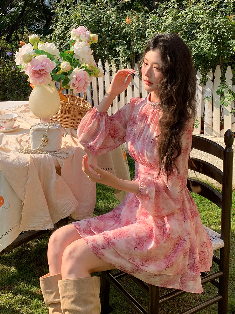 Long sleeve Western style show young spring dress