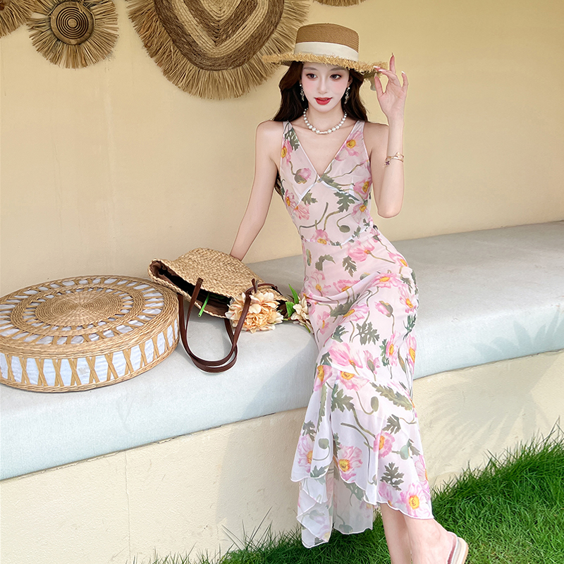 Floral sleeveless pinched waist V-neck spring dress