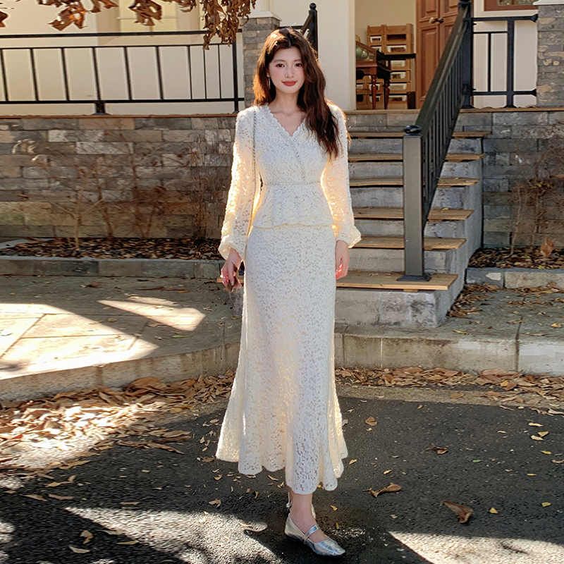 Rhinestone V-neck tops mermaid Korean style skirt a set