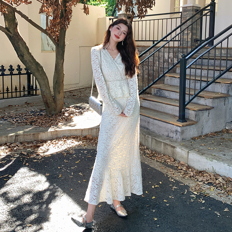 Rhinestone V-neck tops mermaid Korean style skirt a set