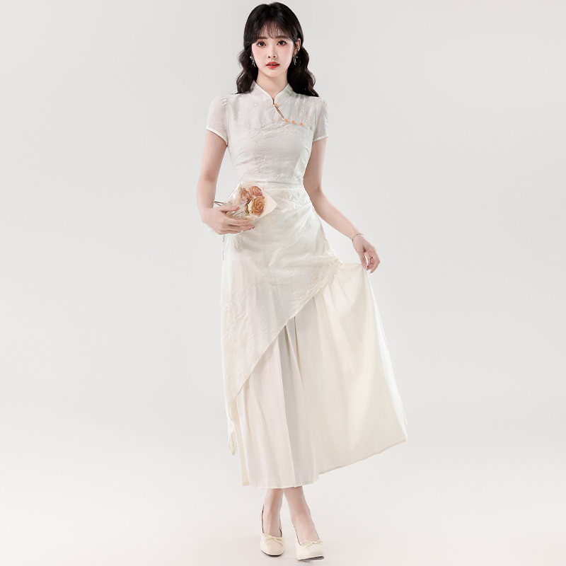 Fashion Chinese style light cheongsam temperament maiden dress