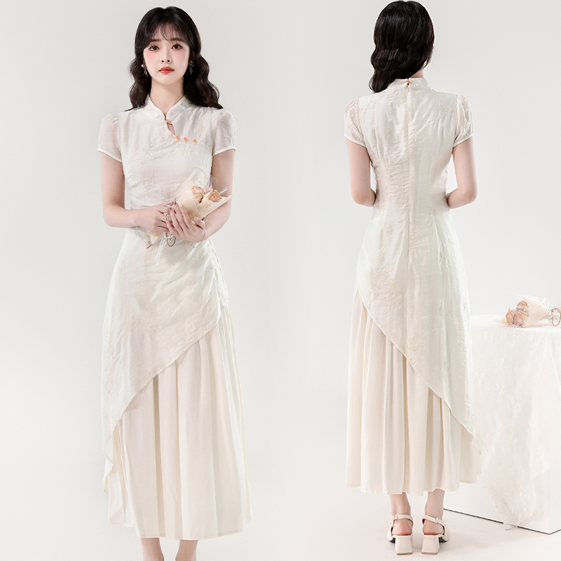 Fashion Chinese style light cheongsam temperament maiden dress