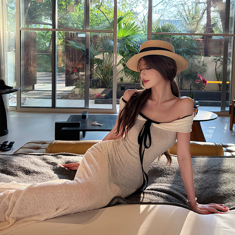 Flat shoulder pinched waist romantic dress for women