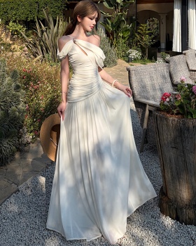France style enticement dress sloping shoulder long dress