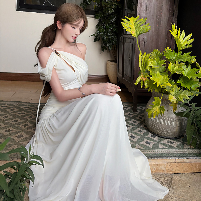 France style enticement dress sloping shoulder long dress