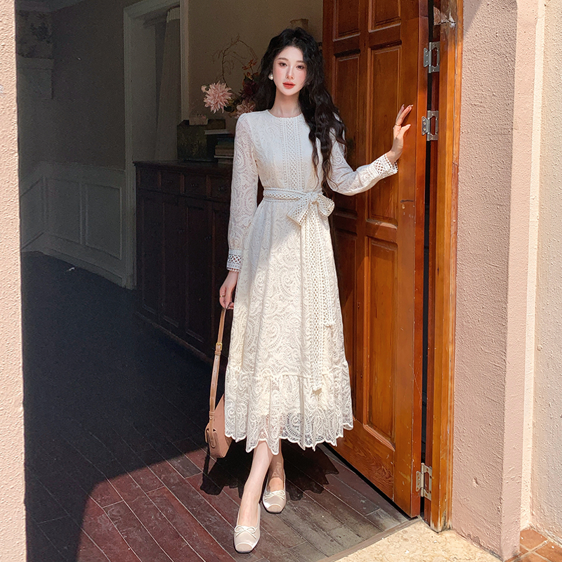 Round neck pinched waist dress long sleeve long dress
