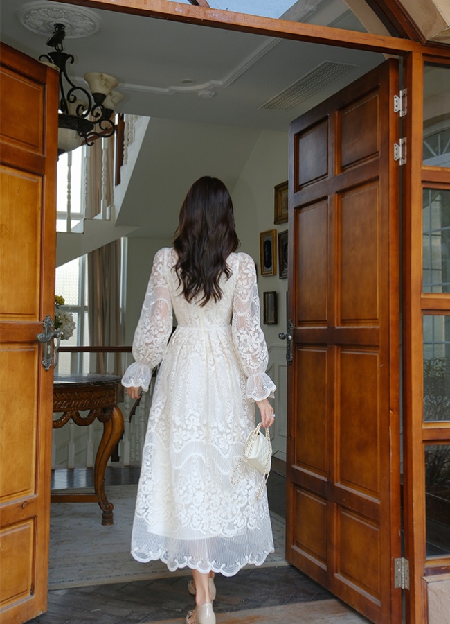 Fashion ladies long sleeve embroidery Western style dress