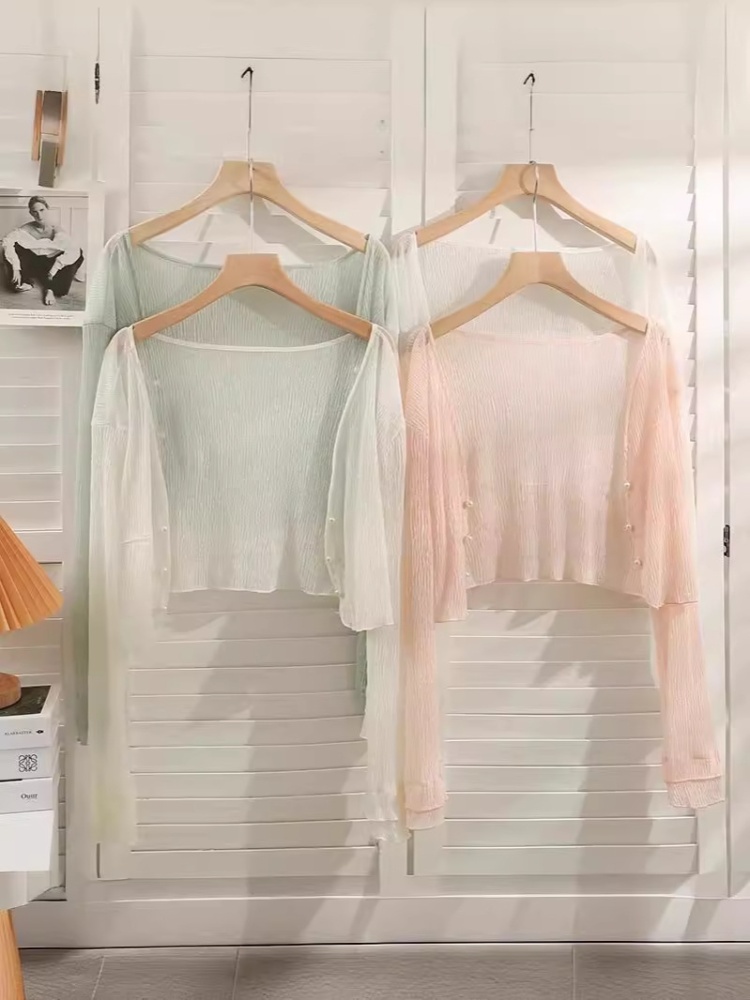 Thin chiffon skirt with sling cardigan for women