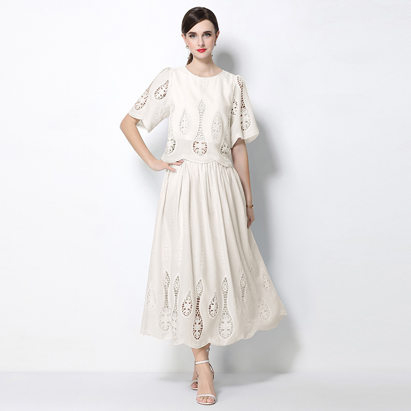 Hollow high waist tops round neck embroidery skirt