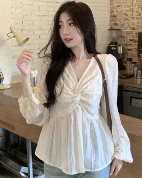 Tender France style large yard tops