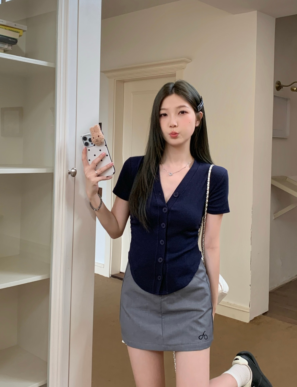 V-neck fold slim T-shirt large yard arc buckle tops