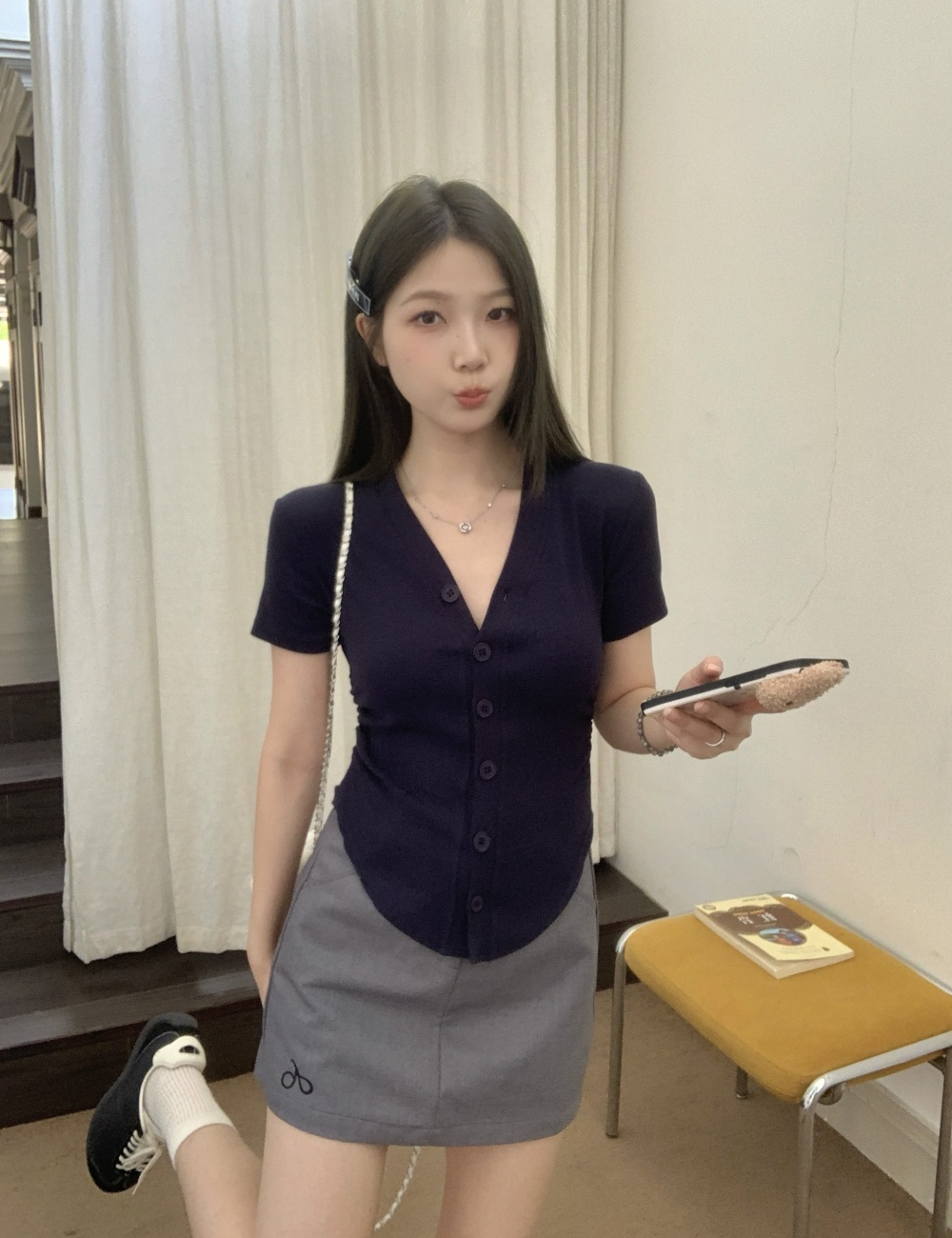 V-neck fold slim T-shirt large yard arc buckle tops