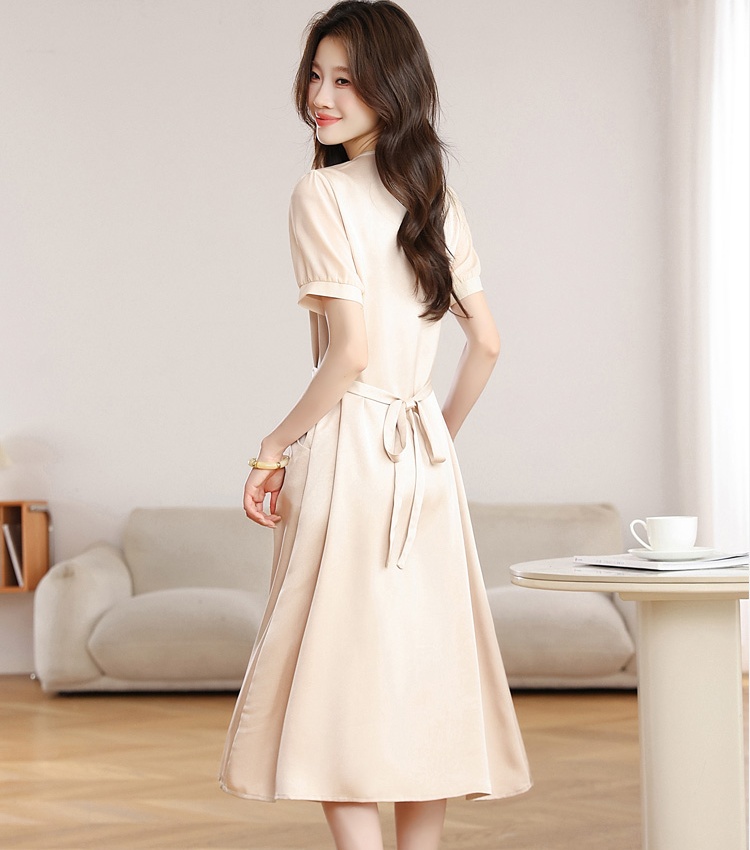 Decorous short sleeve Western style dress for women