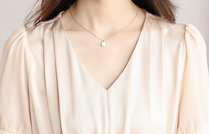 Decorous short sleeve Western style dress for women