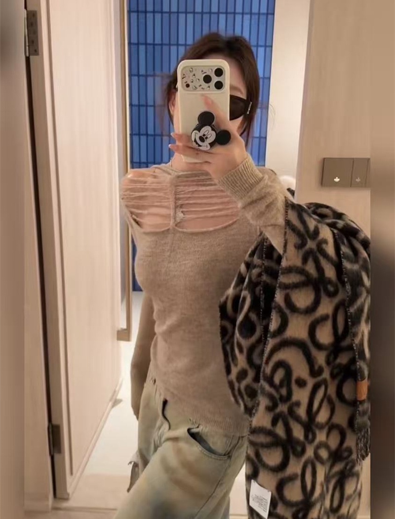 Inside the ride simple slim bottoming shirt for women