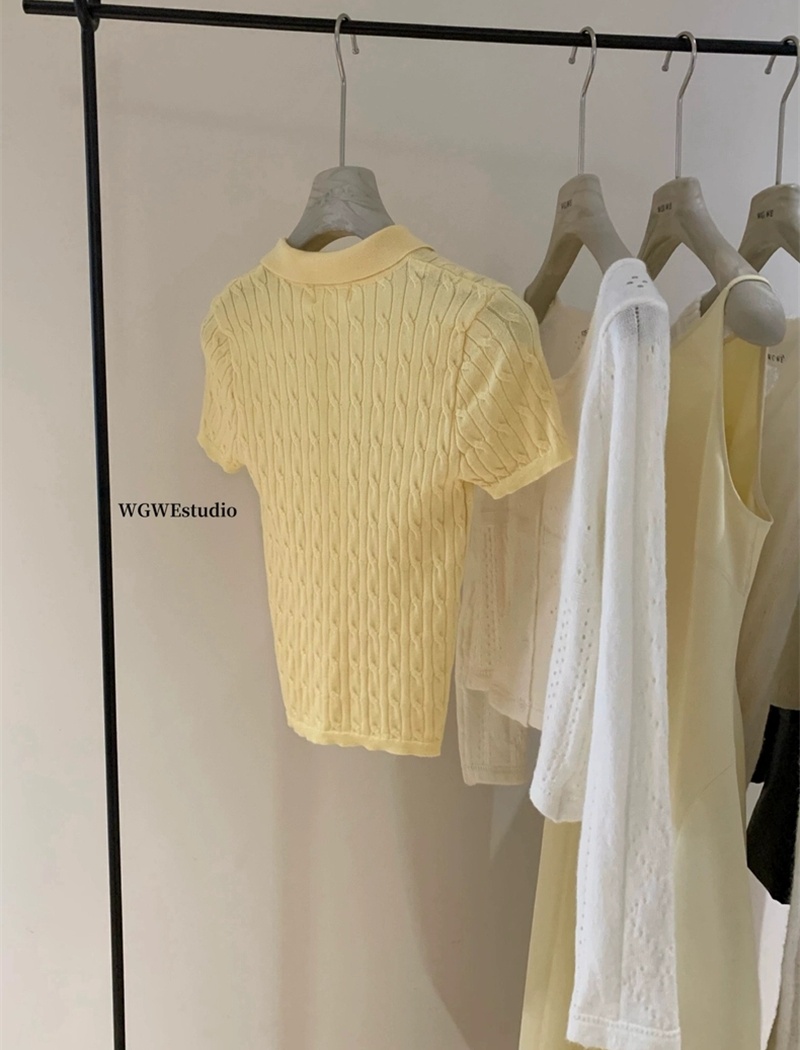 Short sleeve college style T-shirt knitted tops for women