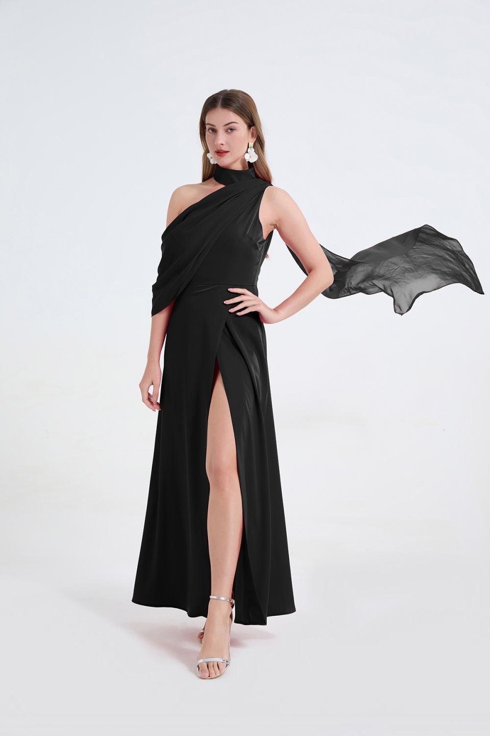 Sloping shoulder temperament dress halter split formal dress