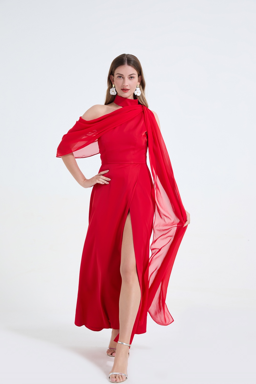 Sloping shoulder temperament dress halter split formal dress