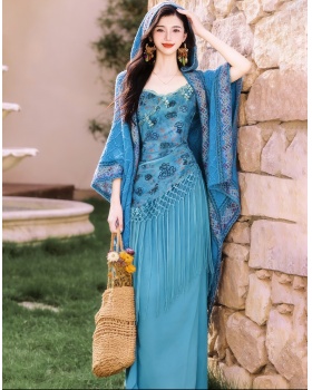 Collocation hooded vacation dress romantic shawl 2pcs set