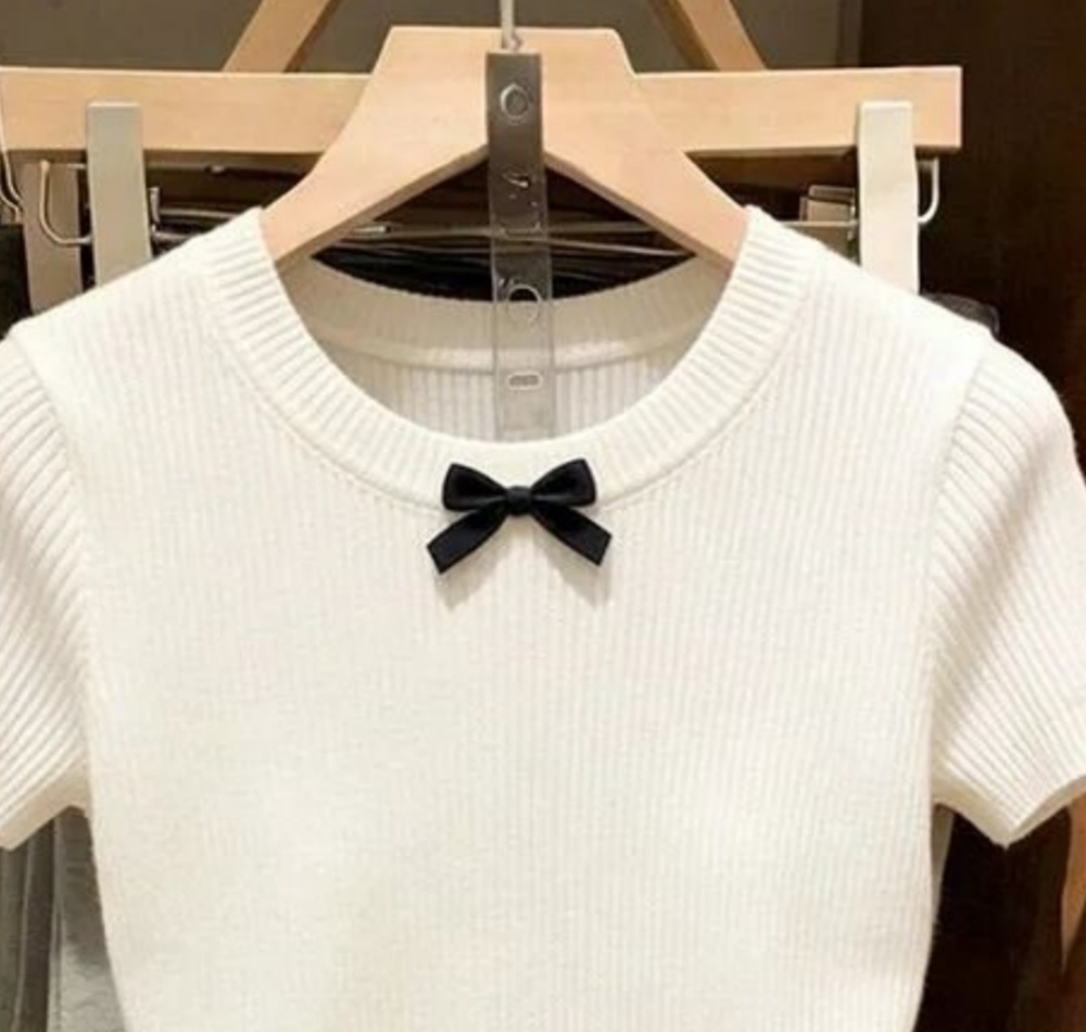 Round neck short sleeve T-shirt white sweater for women