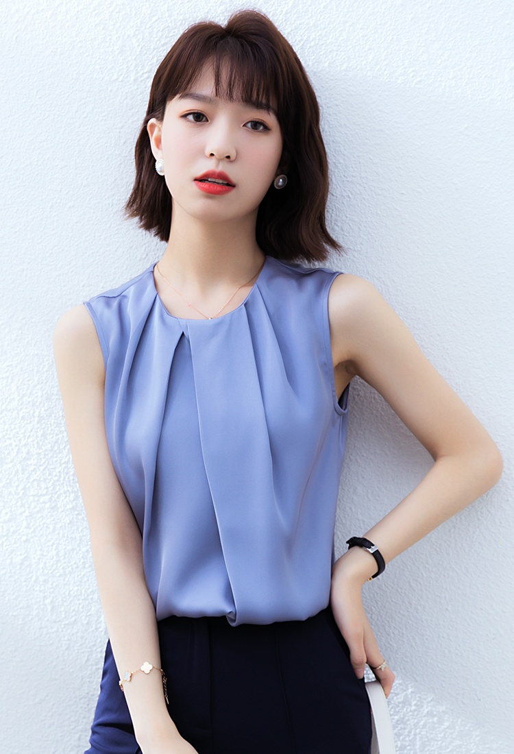 Pullover satin tops wears outside summer vest