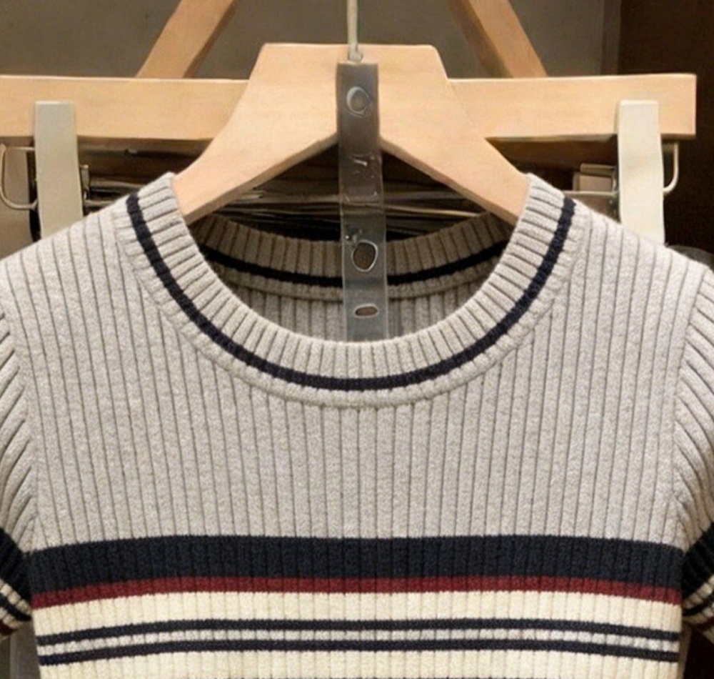 Mixed colors short sleeve knitted round neck tops for women