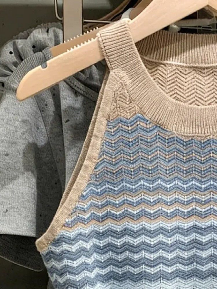 Halter spring and summer tops knitted small vest for women