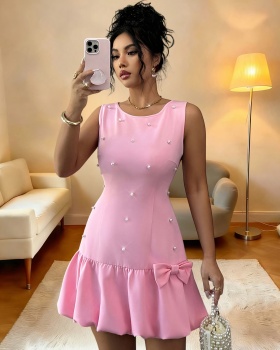 Sleeveless spring and summer round neck dress for women