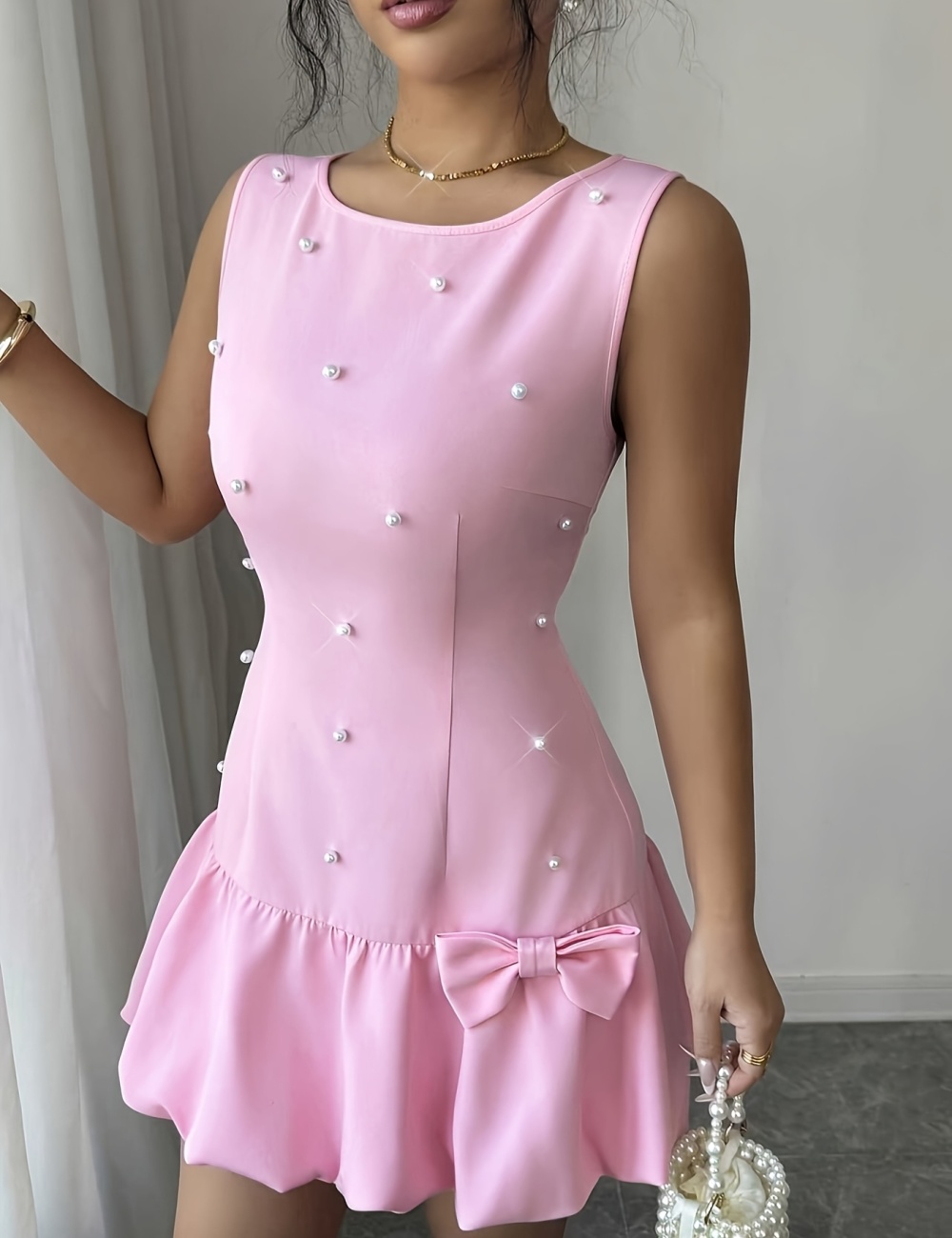 Sleeveless spring and summer round neck dress for women