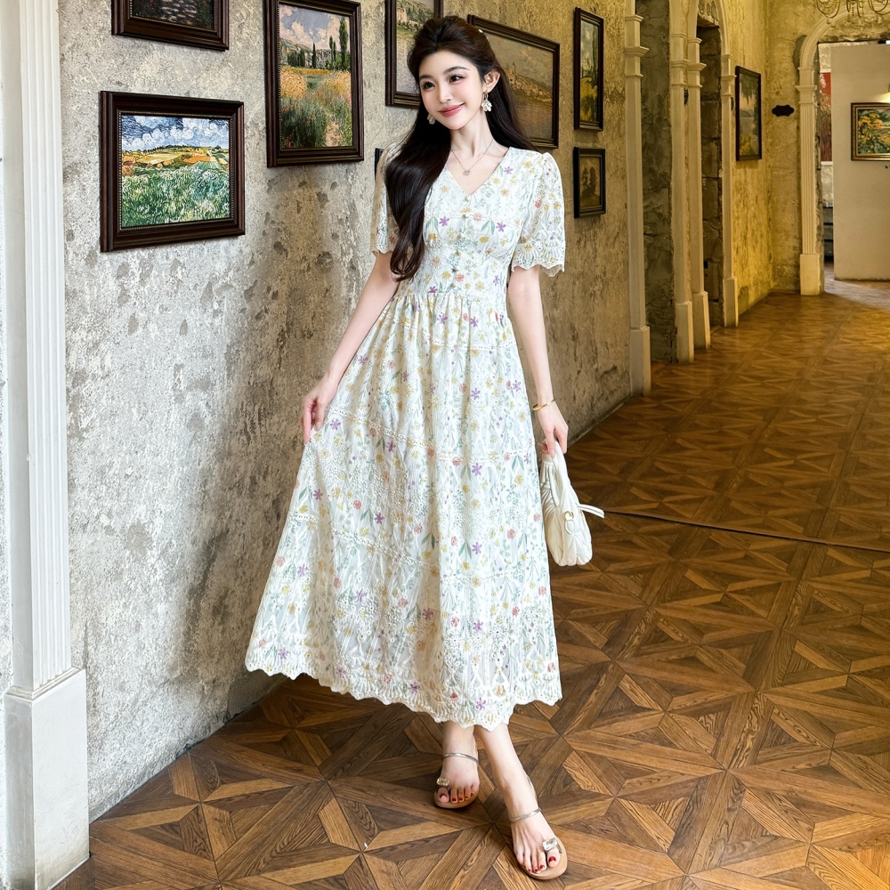 V-neck France style embroidery pinched waist dress