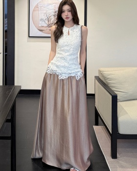 Stereoscopic hollow skirt sleeveless elegant tops a set