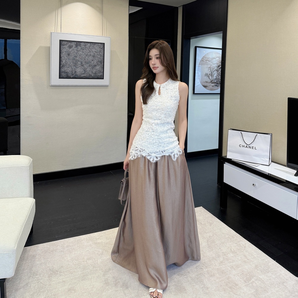 Stereoscopic hollow skirt sleeveless elegant tops a set