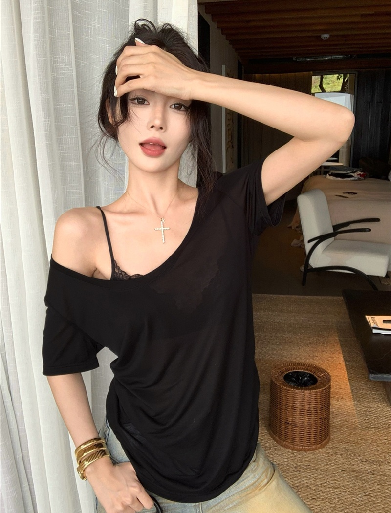 Loose basis short sleeve T-shirt for women