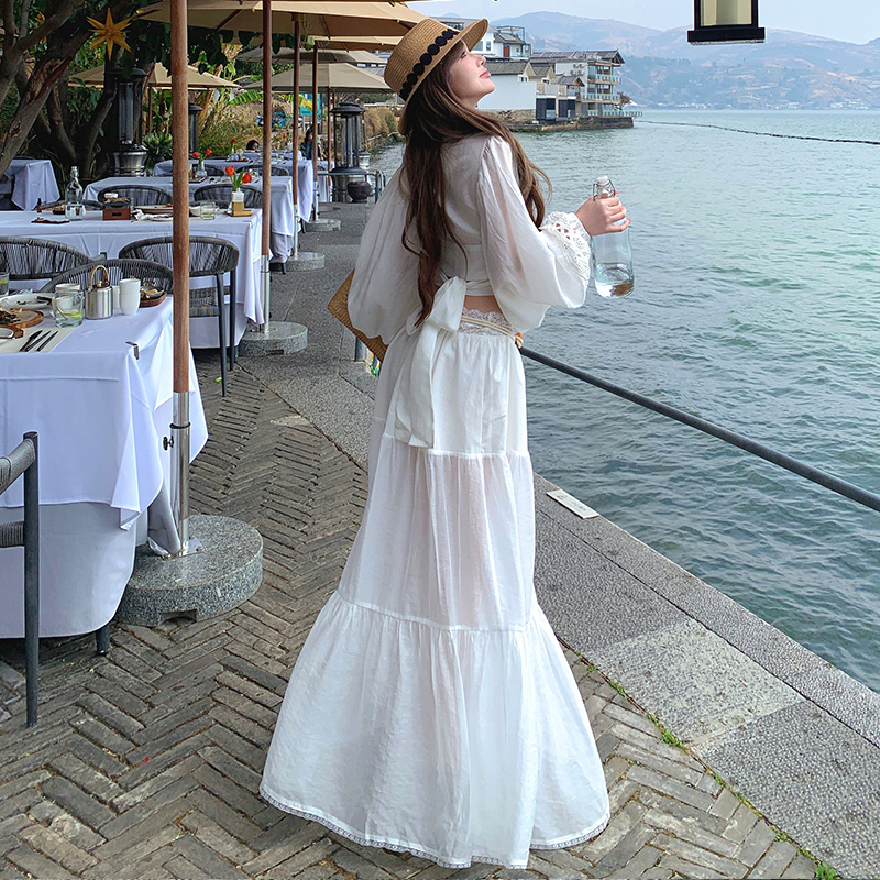 Embroidery vacation skirt lace trumpet sleeves tops a set
