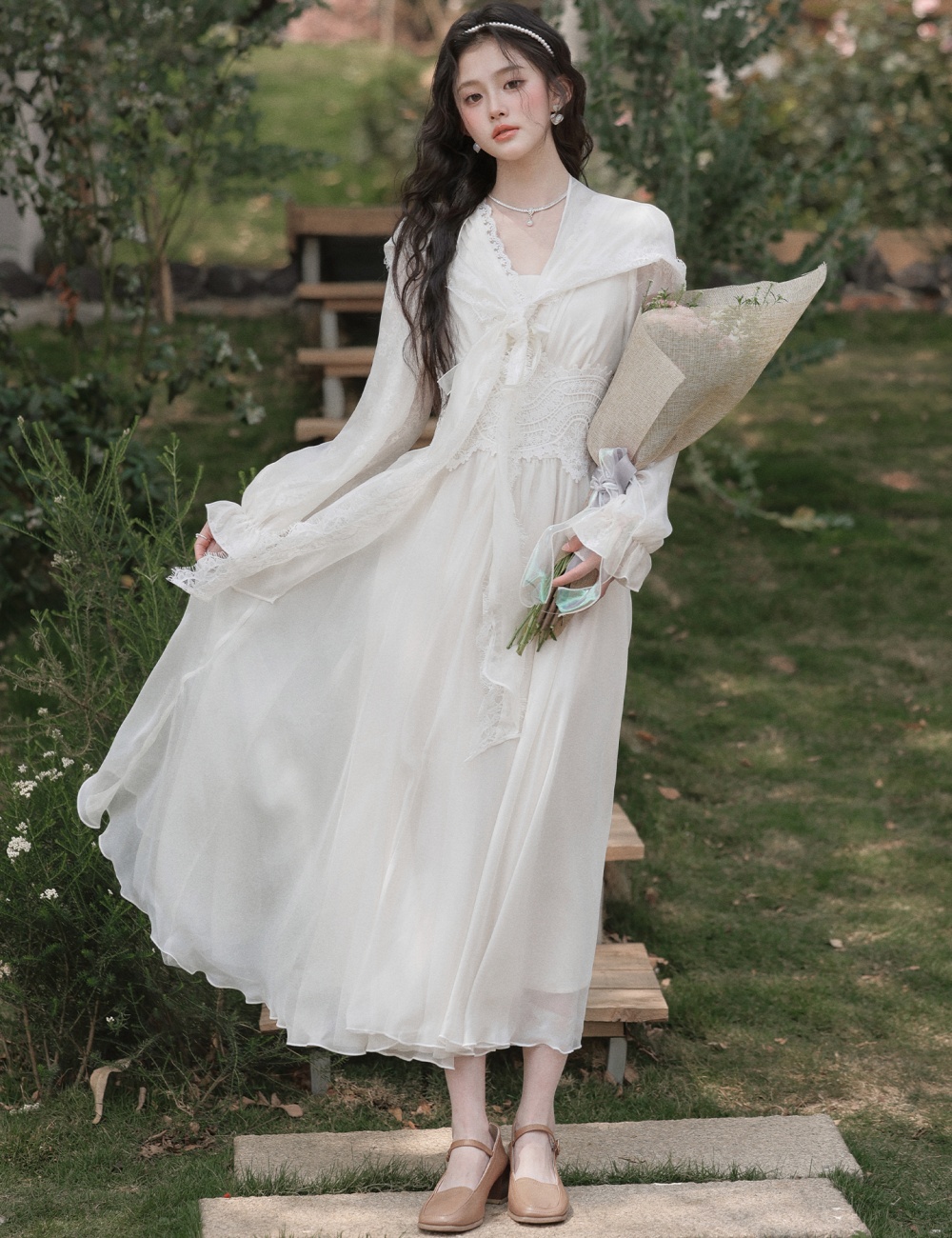 V-neck lace pinched waist long dress wear elegant temperament hat