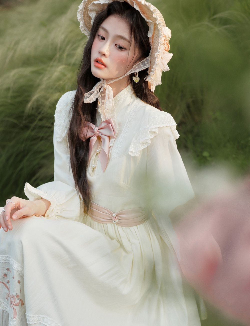 Elegant sweet sweet princess bow embroidery light dress