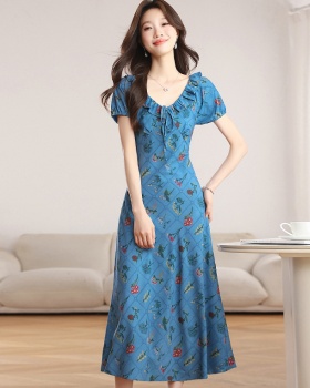 Pinched waist short sleeve lotus leaf collar dress