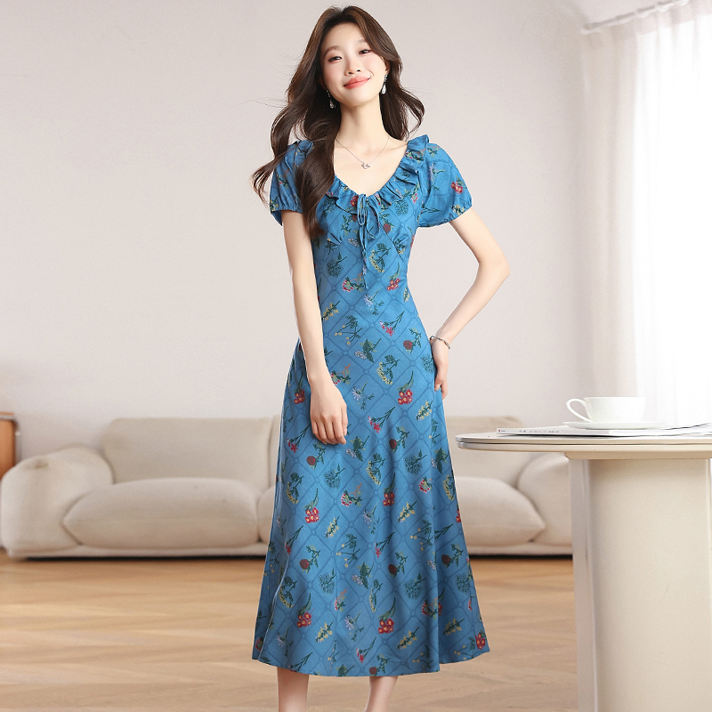 Pinched waist short sleeve lotus leaf collar dress