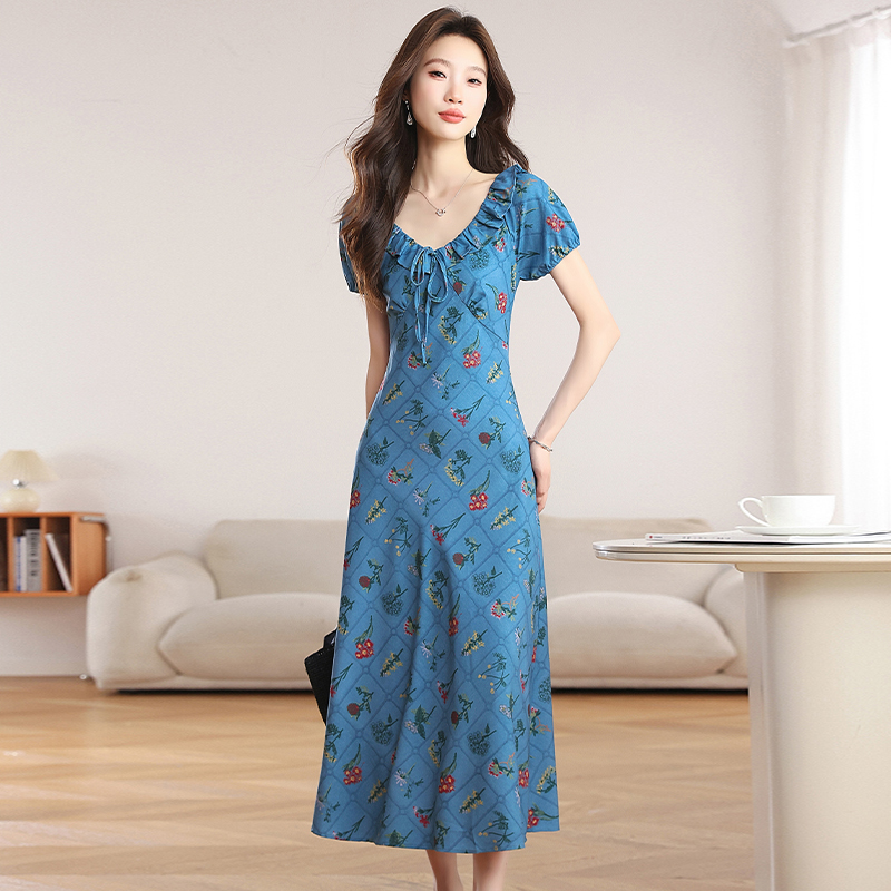Pinched waist short sleeve lotus leaf collar dress