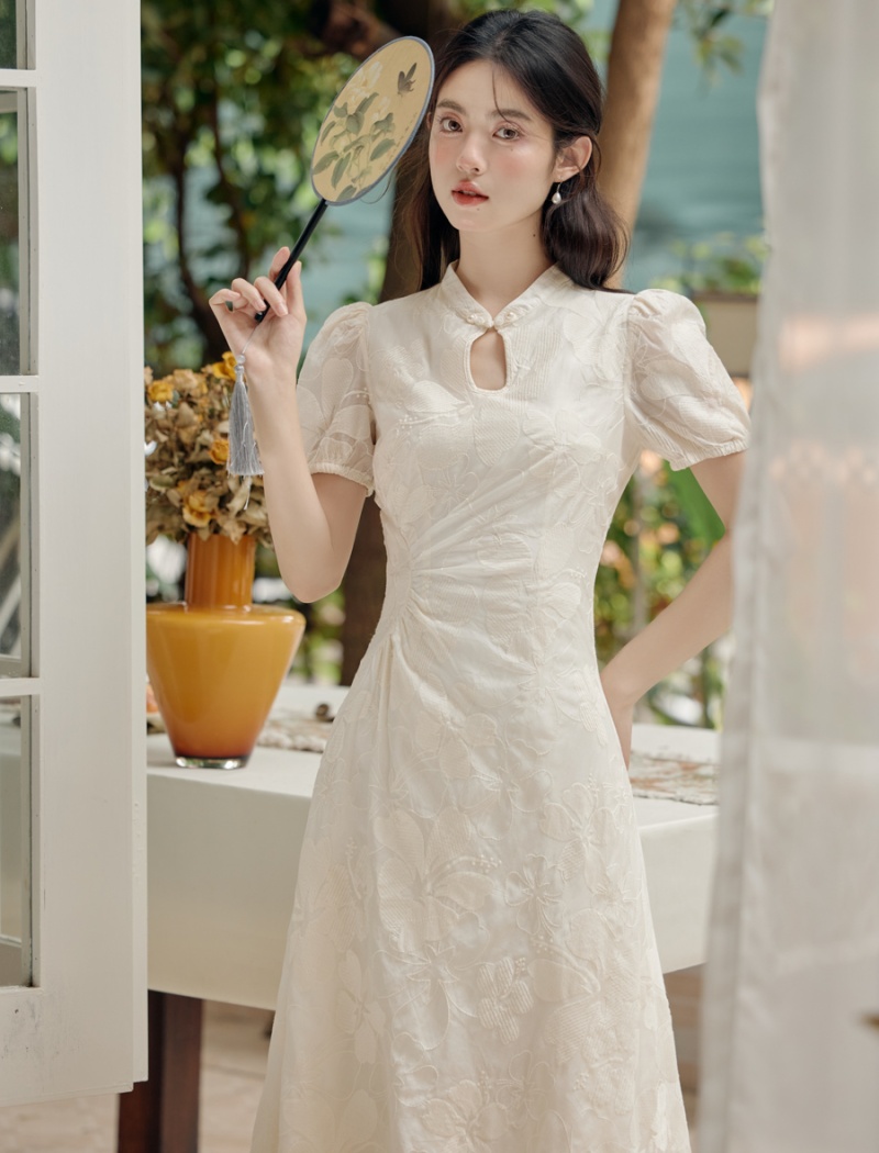 Chinese style dress embroidery cheongsam