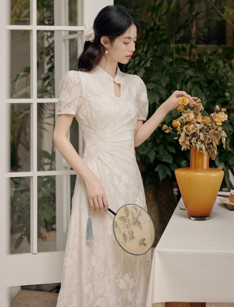 Chinese style dress embroidery cheongsam